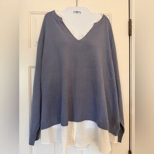 NWT Sioni Milano slate Blue V-Neck Sweater with White ruffle layer